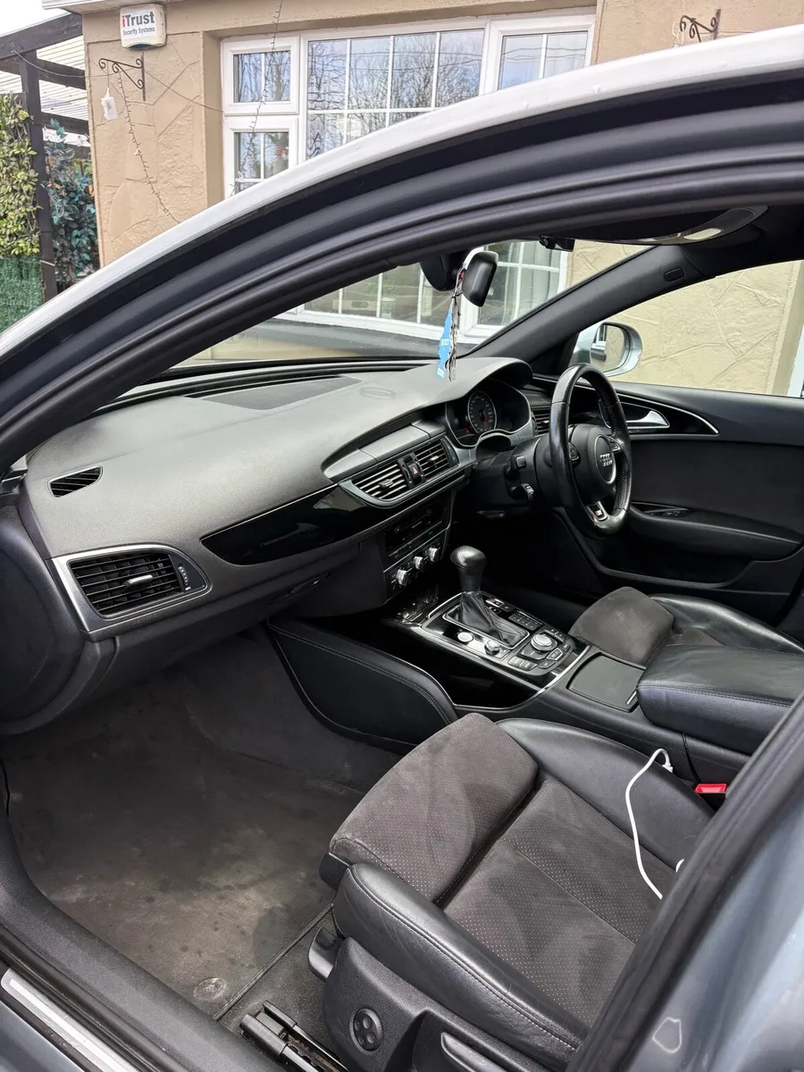 Audi A6 S-Line Black Editon - Image 4