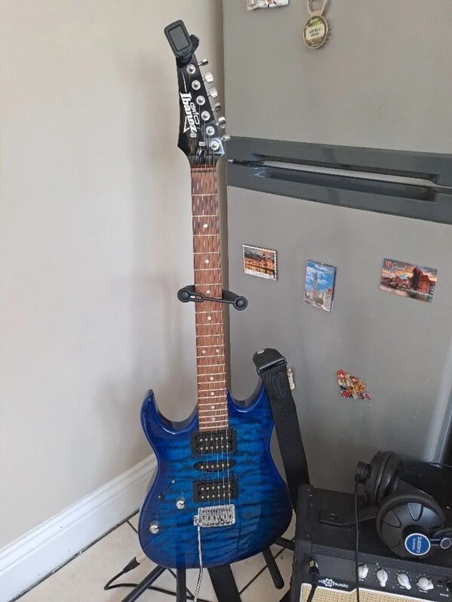 left handed electric guitar & accessories - Image 1