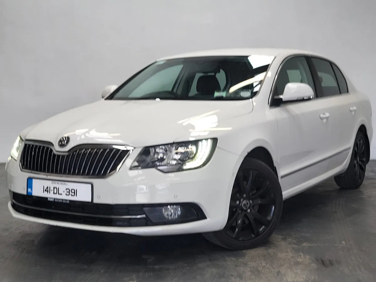 141 Skoda Superb 2.0TDI EXEC - NEW NCT - - Image 4