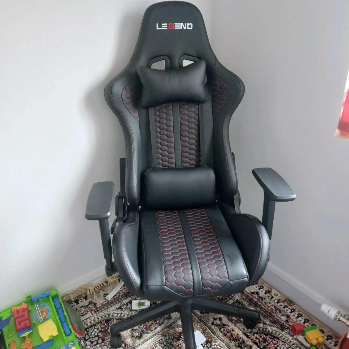 Office chairs - Image 1