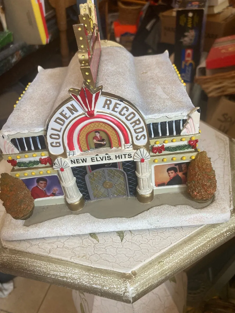 Elvis house lamp rare - Image 1