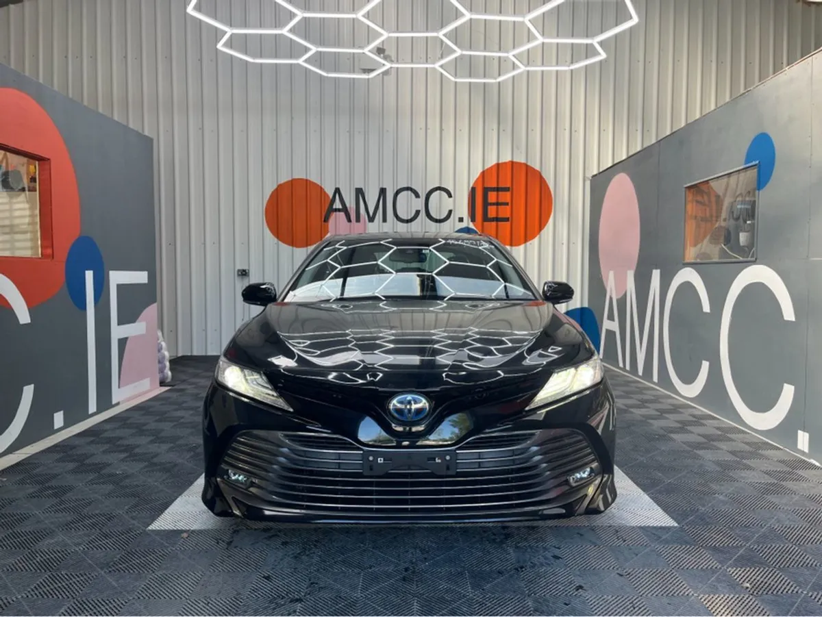 Toyota Camry 2.5 Hyrbid / 82k KMs / Adaptive Crui - Image 2