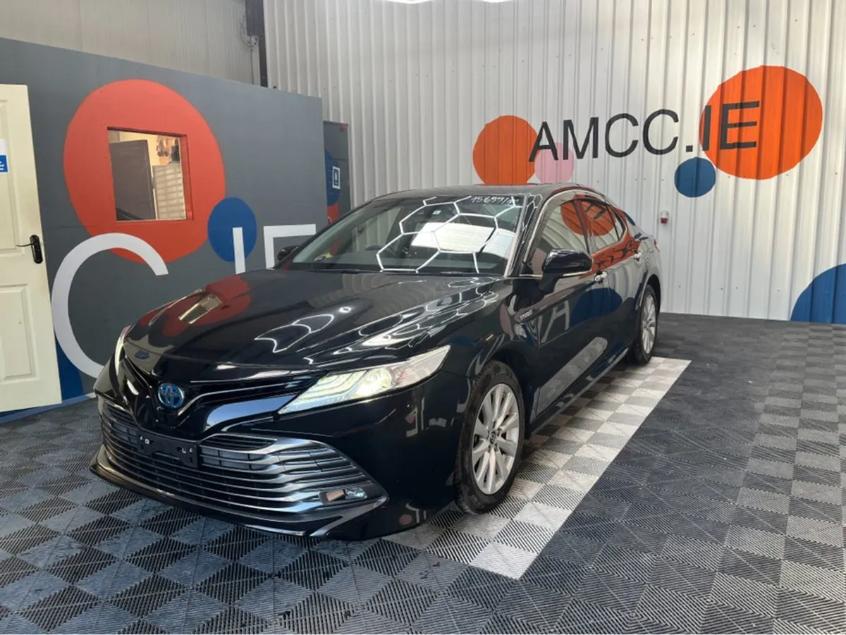 Toyota Camry 2.5 Hyrbid / 82k KMs / Adaptive Crui - Image 3