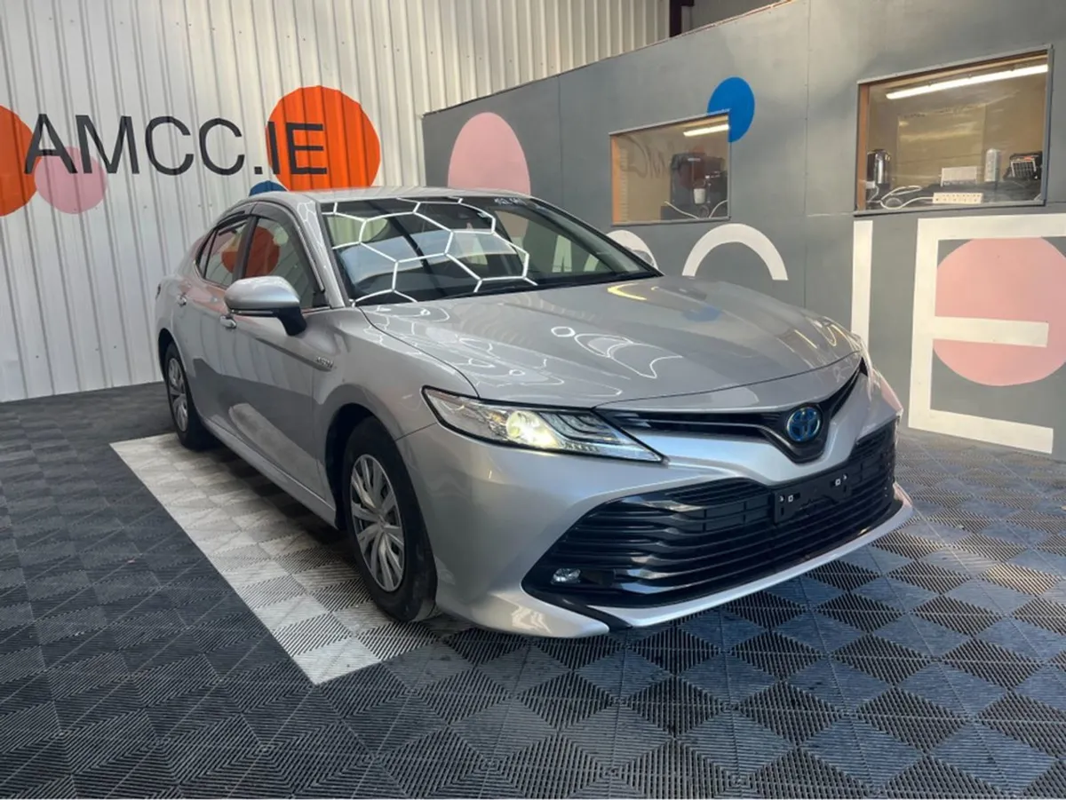 Toyota Camry 2.5 Hyrbid / 90k KMs / Adaptive Crui - Image 1