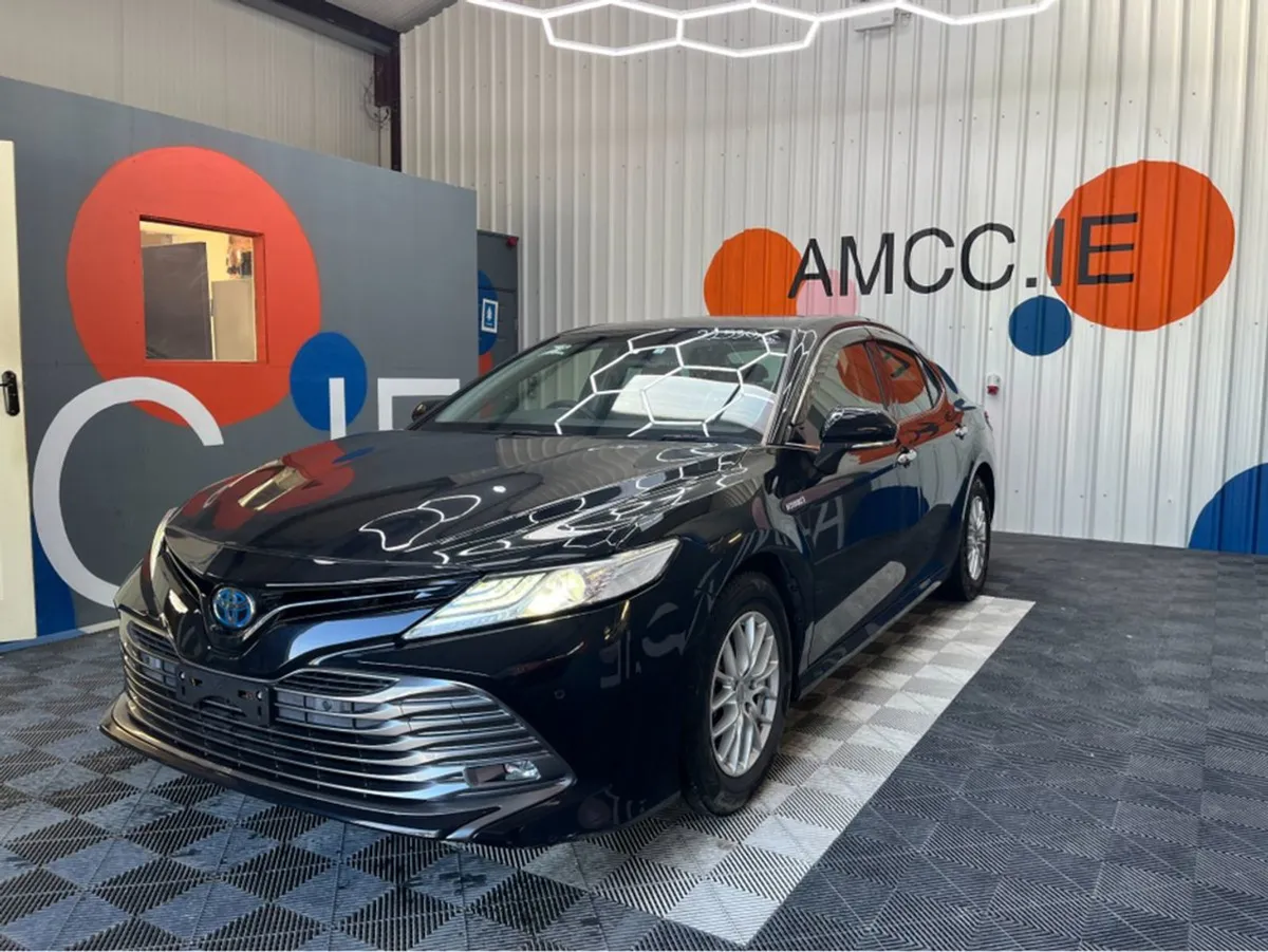 Toyota Camry Only  20950  2.5 Hyrbid / 92k KMs / - Image 3