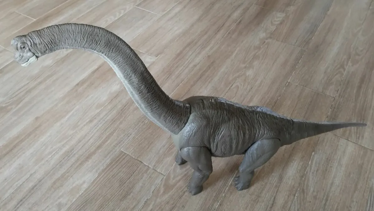 Mattel Jurassic World Colossal Brachiosaurus - Image 3