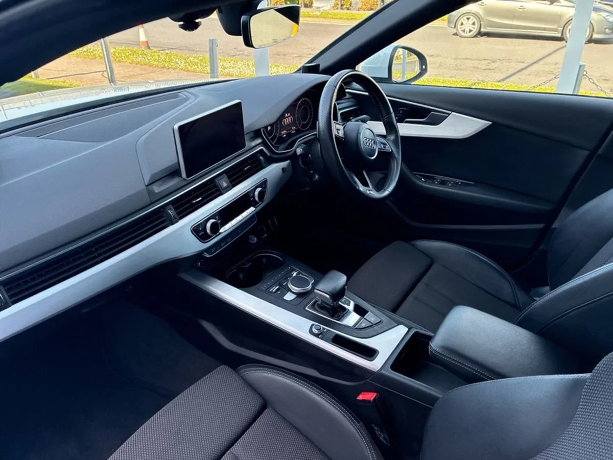Audi A4 1.4l Petrol Automatic S-line  digital Das - Image 3