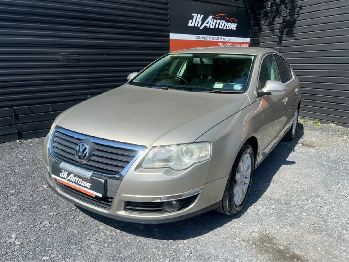 Volkswagen Passat B6 COM 1.6 FSI Auto - Image 3
