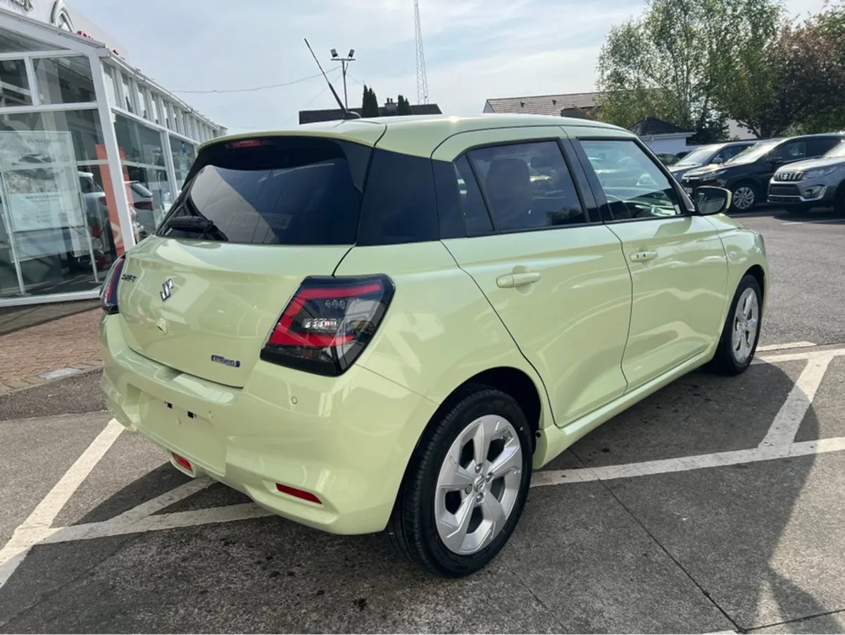 Suzuki Swift Mild Hybrid Motion 1.2 Auto - Image 3