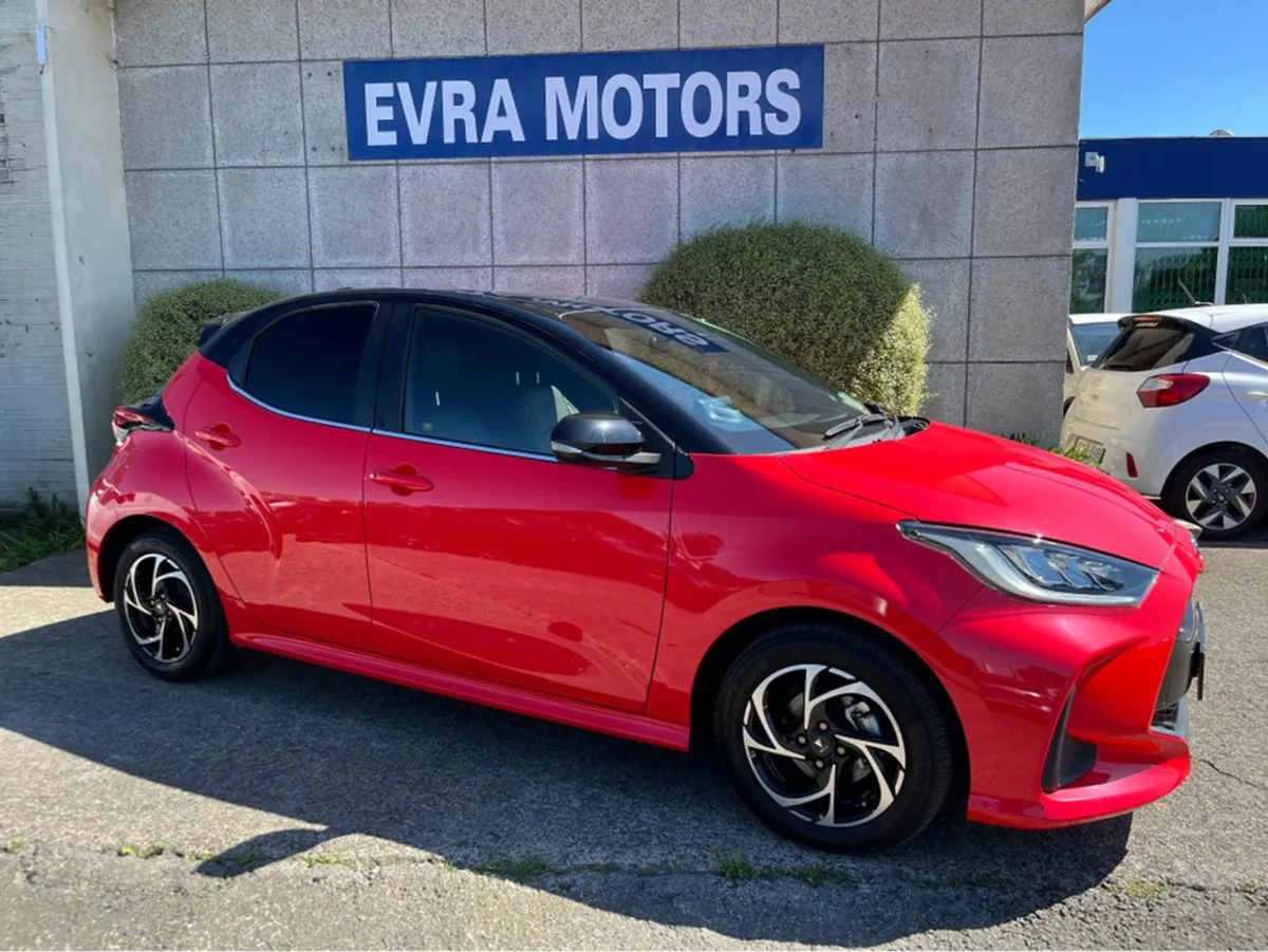 Toyota Yaris Automatic 1.5 Petrol - Image 3