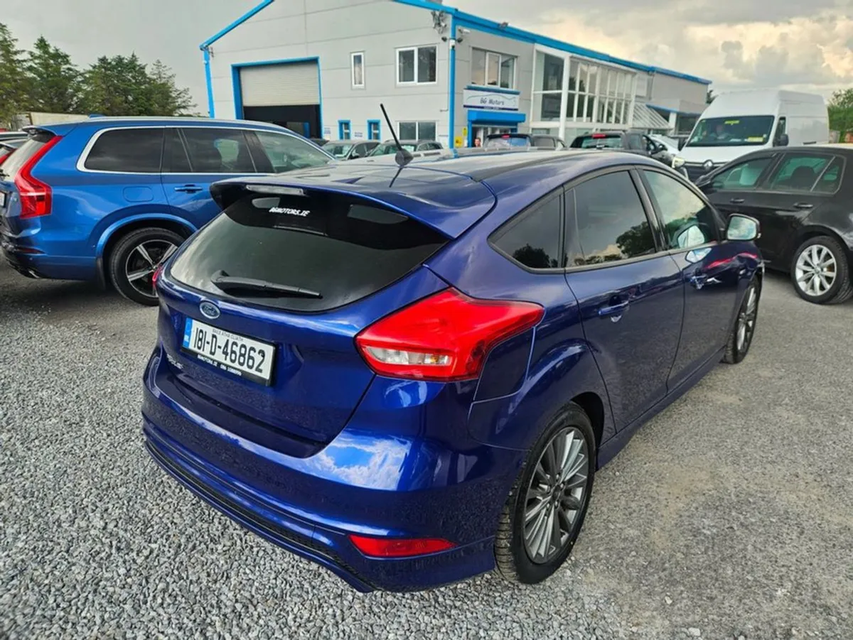 Ford Focus St-line 1.5td 120PS 6spd 4DR - Image 4