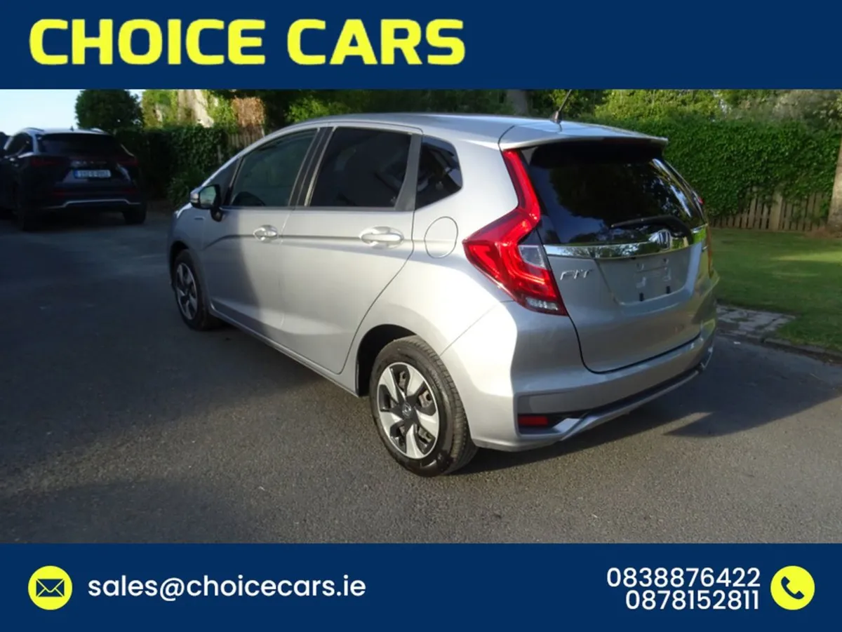 Honda Fit 1.5 Auto TOP Spec - Image 2