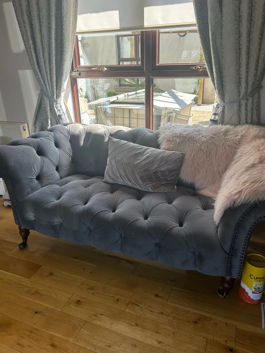 2 piece suite - Image 3