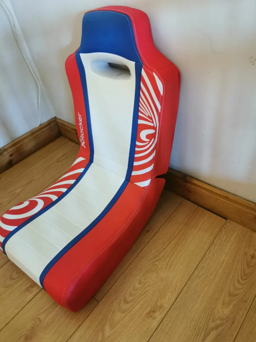 X-Rocker gaming chair - Image 1