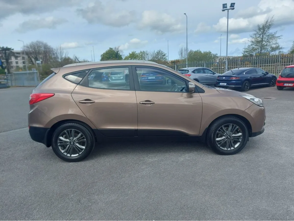 Hyundai ix35 Executive Manual 4DR - Image 4