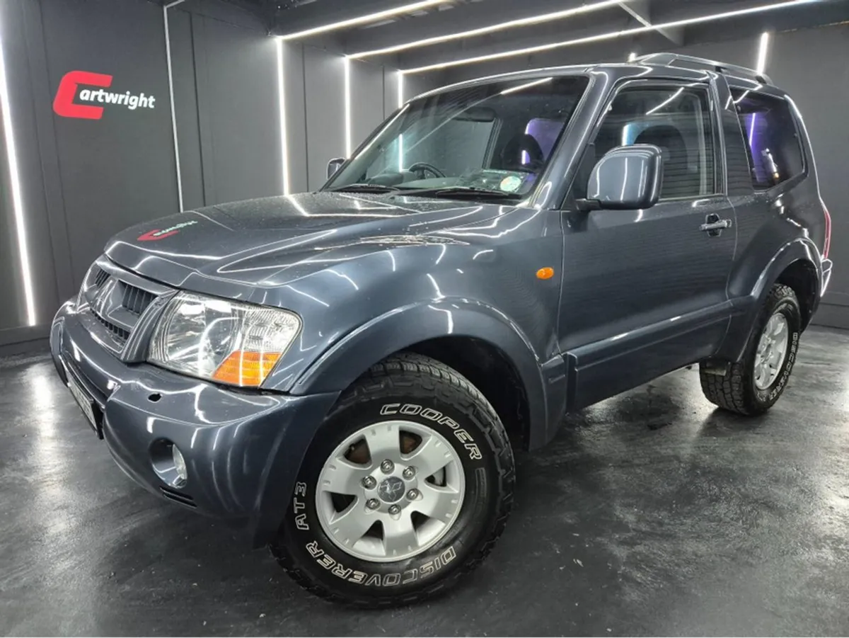 Mitsubishi Shogun 3.2 DID Equippe 3DR - Image 1