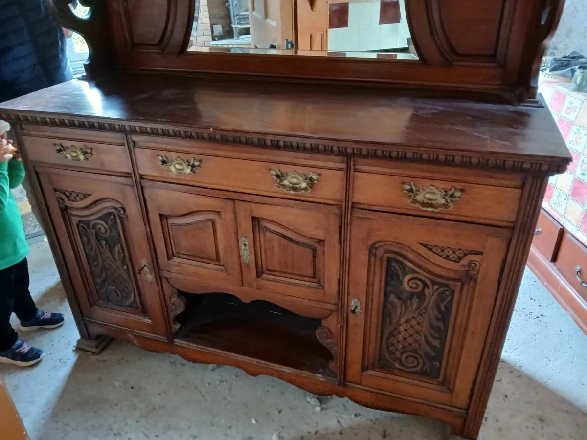 Cabinet - Image 2