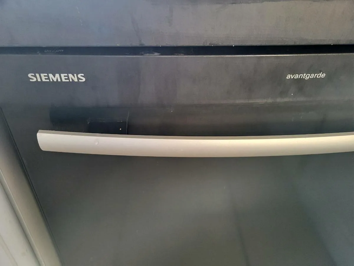 Dishwasher - Image 3