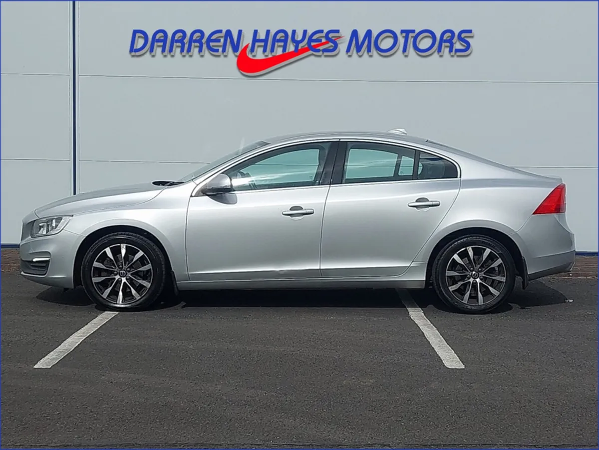 Volvo S60 D2 SE 4DR - Image 4