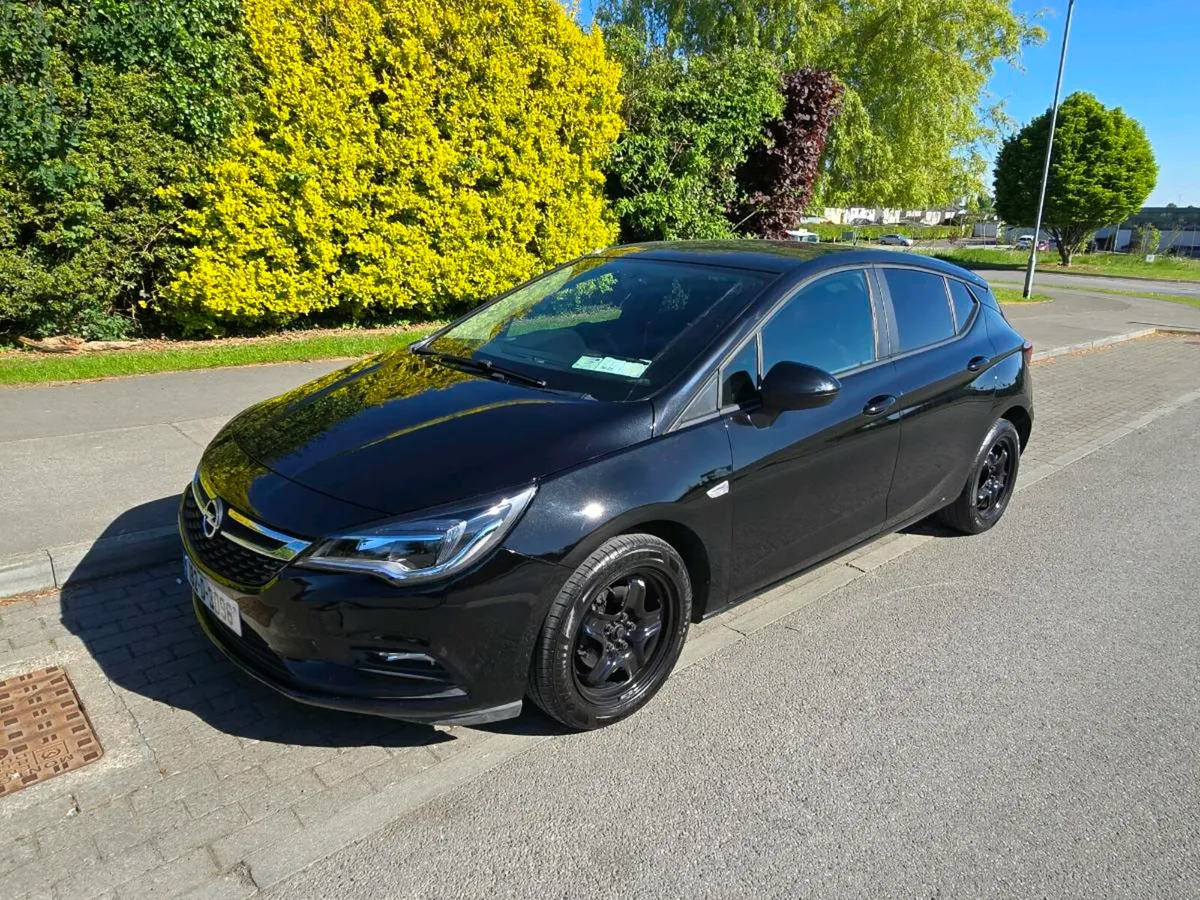 Opel Astra - Image 2