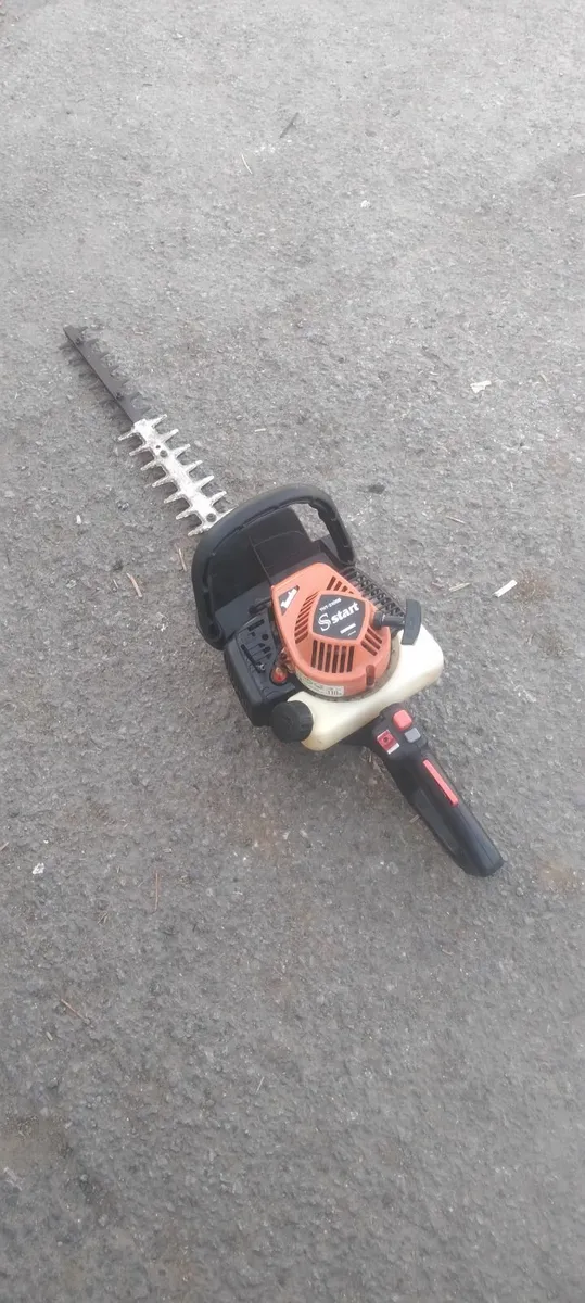 Tanaka THT 210SB hedge strummers running well - Image 1