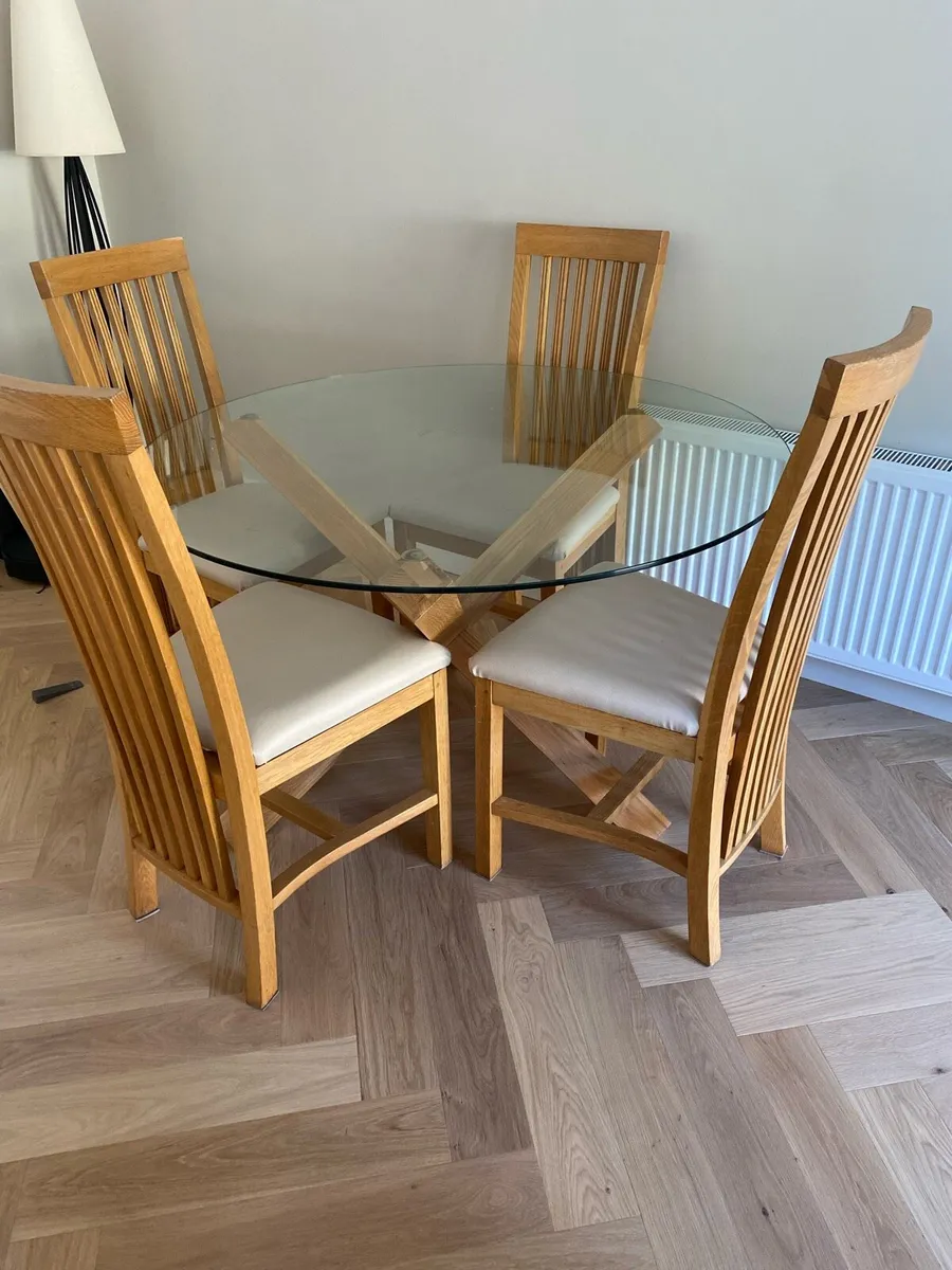 Dining room table and 4 chairs - Image 2