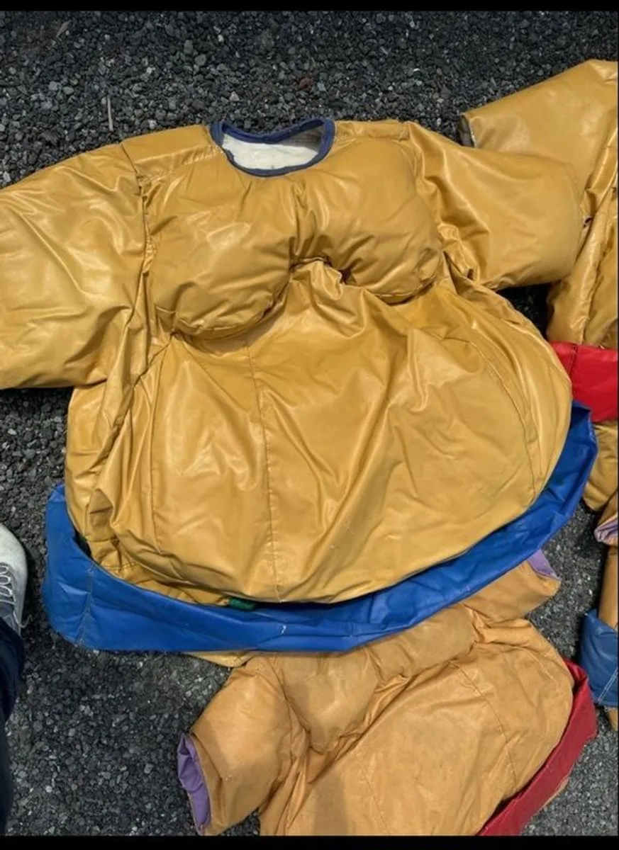 sumo suits &ring airquee - Image 2