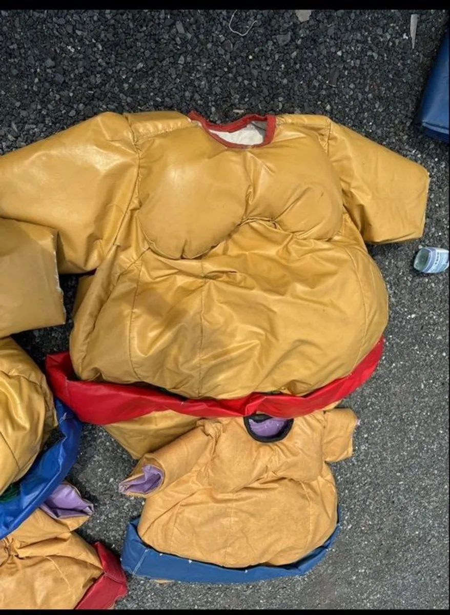 sumo suits &ring airquee - Image 3