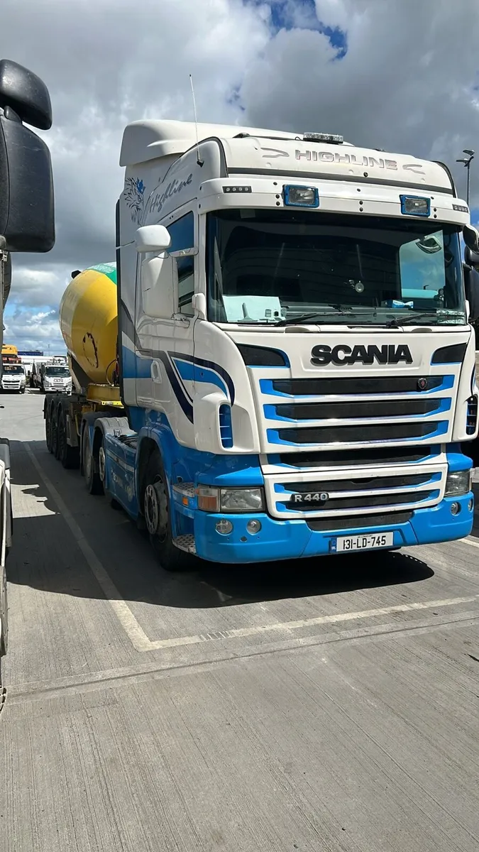 Scania + CIFA concrete mixer trailer 12m3 - Image 1