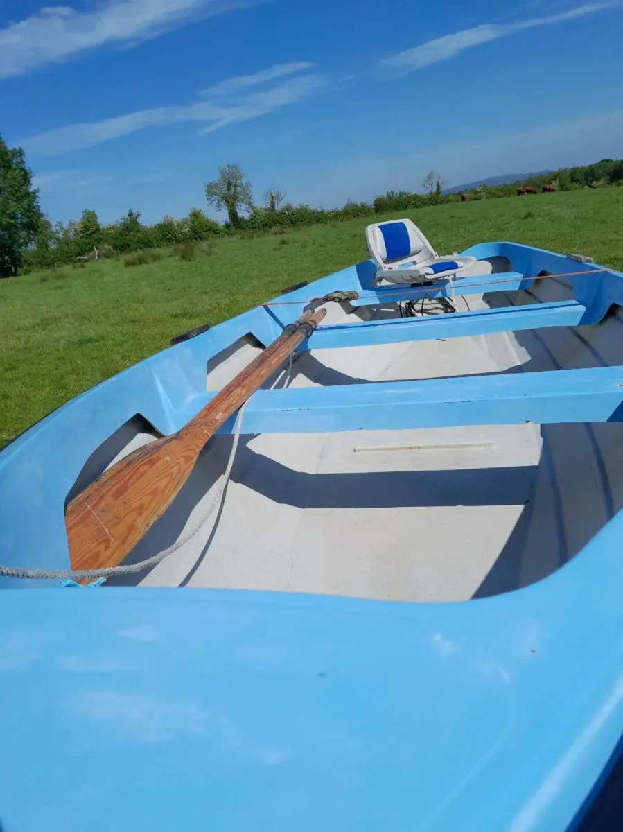 fishing boat 17ft - Image 2