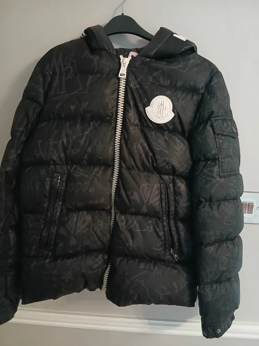 Moncler boys jacket - Image 1