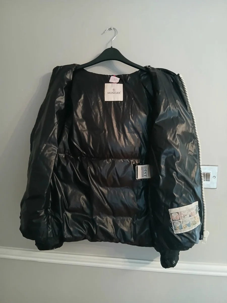 Moncler boys jacket - Image 4