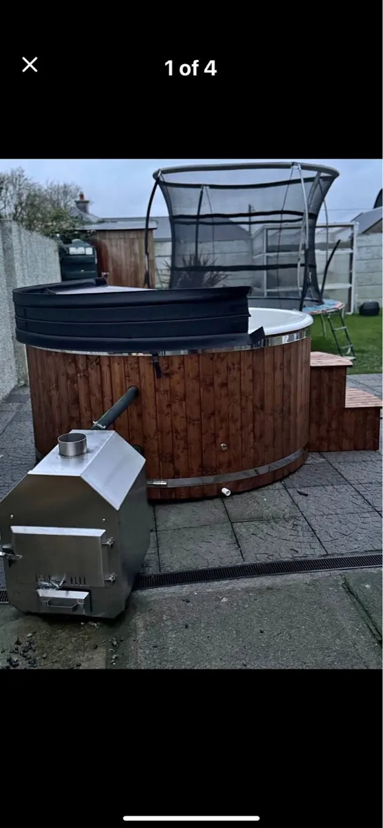 Luxury Jacuzzi - Image 1
