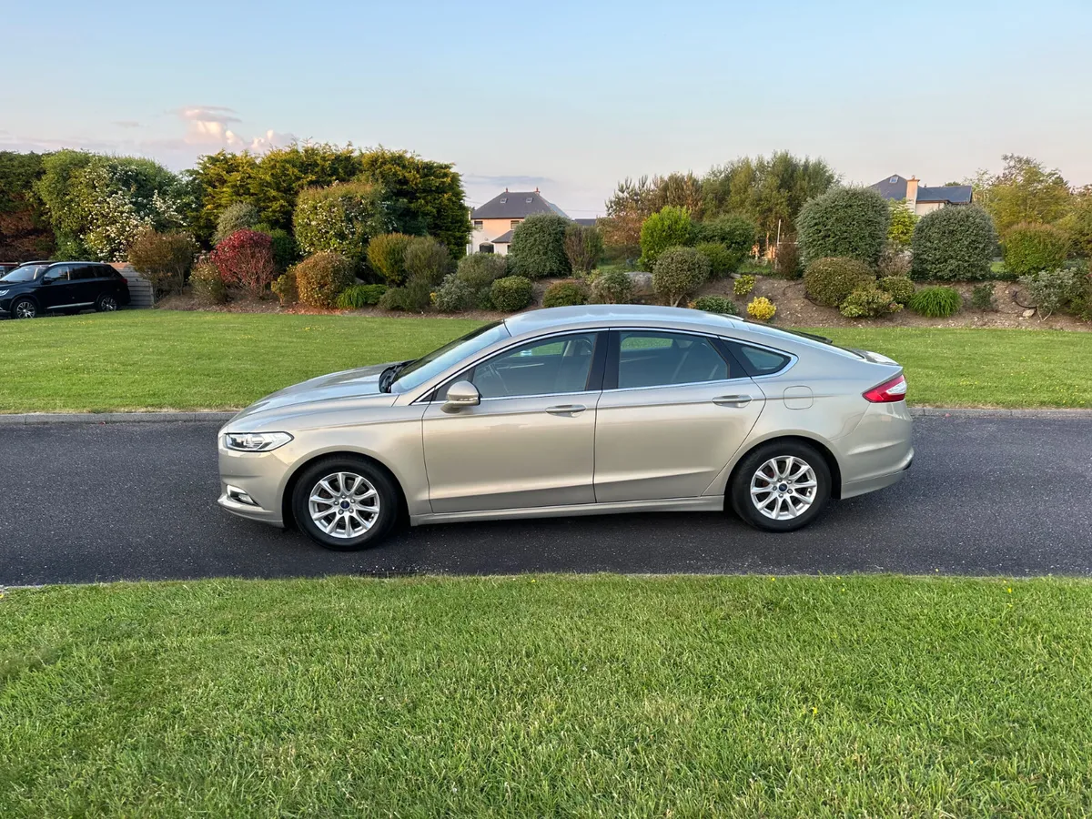 Ford Mondeo 2017 TITANIUM DSL - Image 2