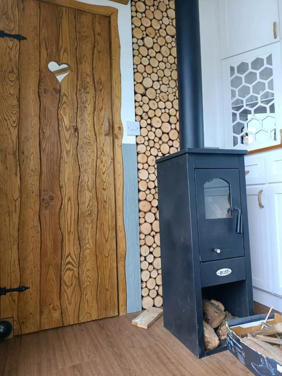 new Wood stove 6.1kw Tiny house - Image 4