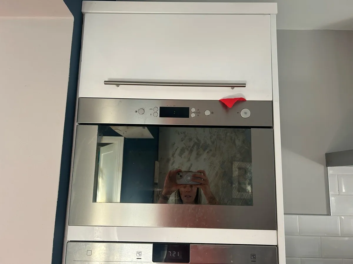 Double oven microwave hob and extractor - Image 2