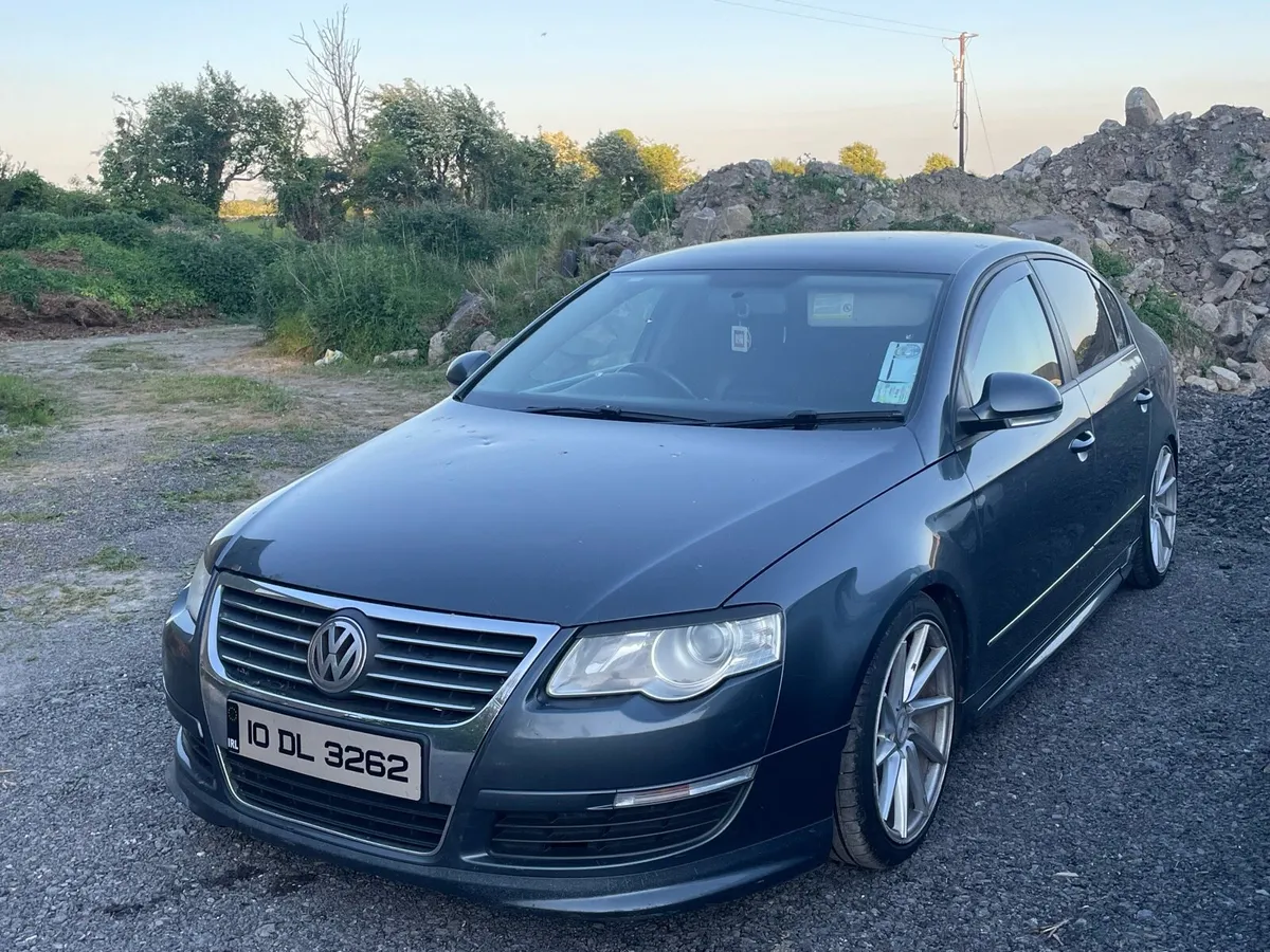 Volkswagen Passat 1.6 R line - Image 1
