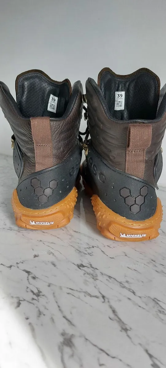 Vivobarefoot shoes - Image 2