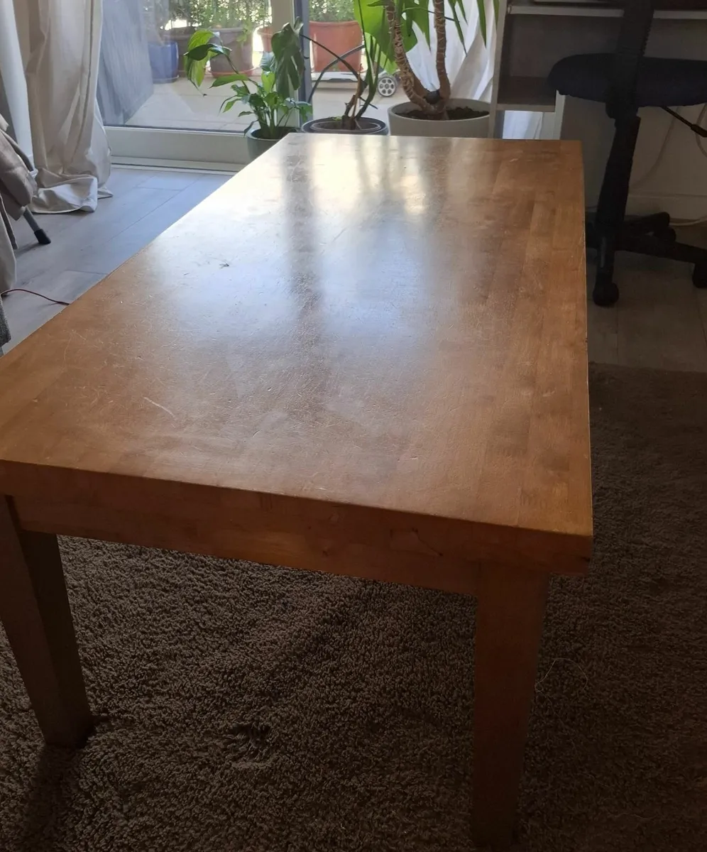 Furniture table - Image 1