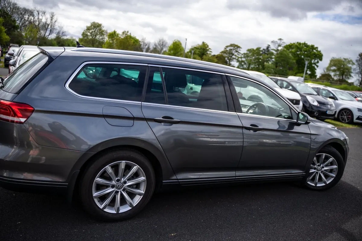 Vw passat automatic - Image 2