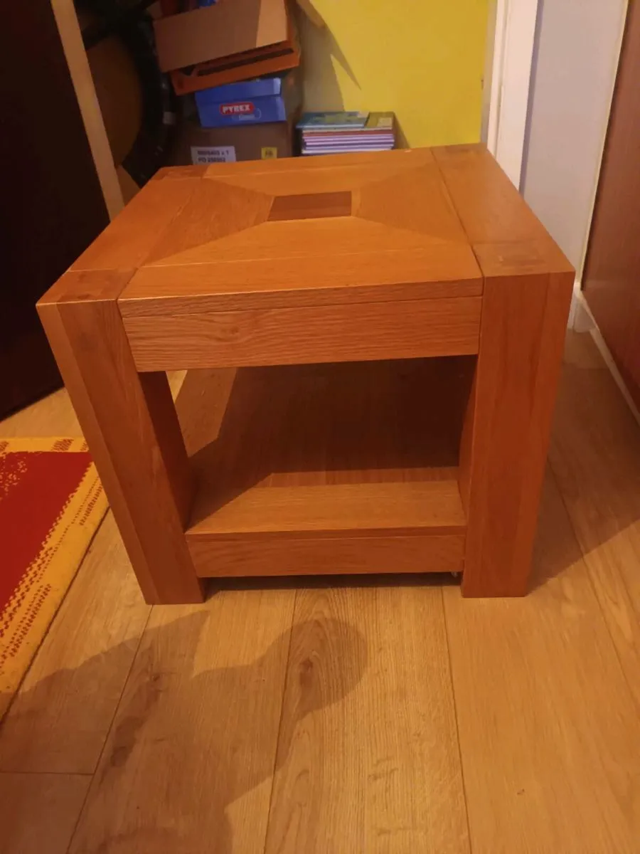 Side/Coffee Table - Image 2