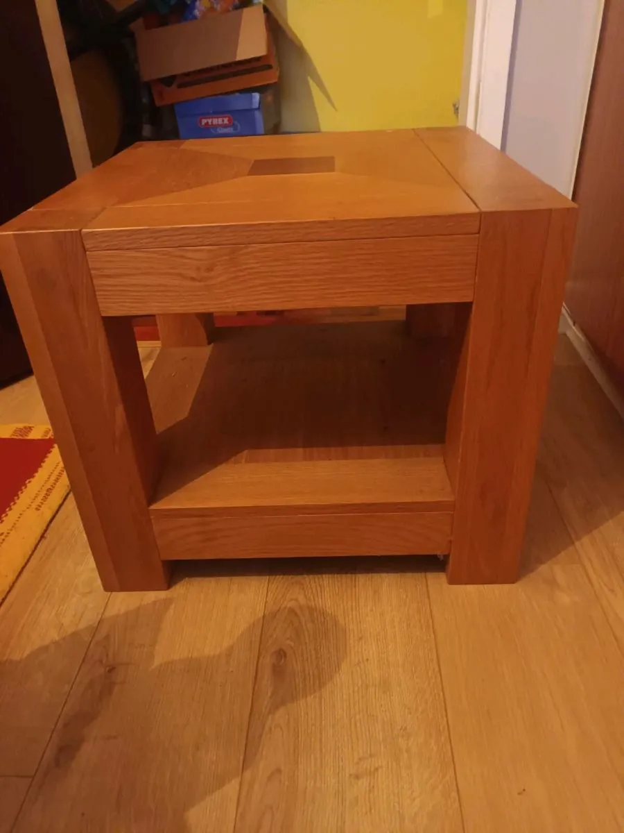 Side/Coffee Table - Image 4