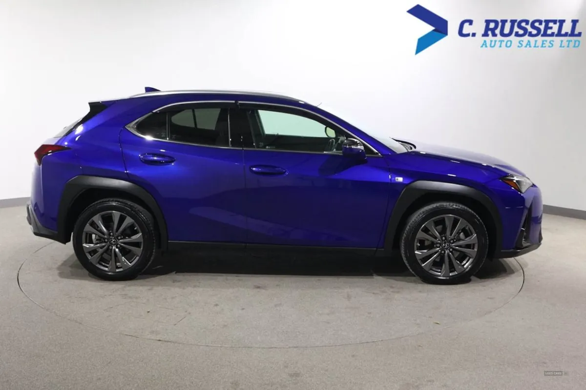 Lexus UX Hatchback - Image 4