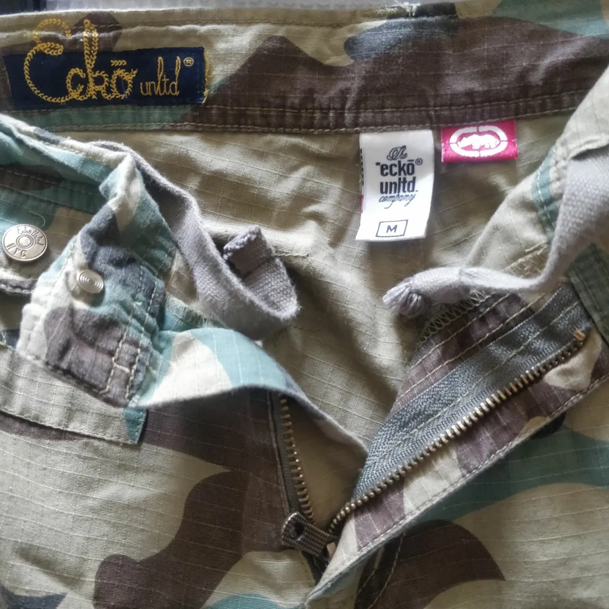 Marc Ecko Camo Army shorts M - Image 4