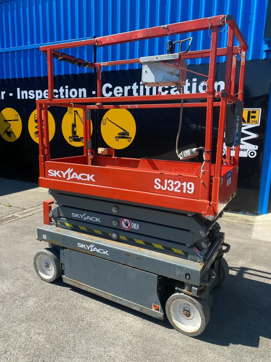 scissor lift - Image 3