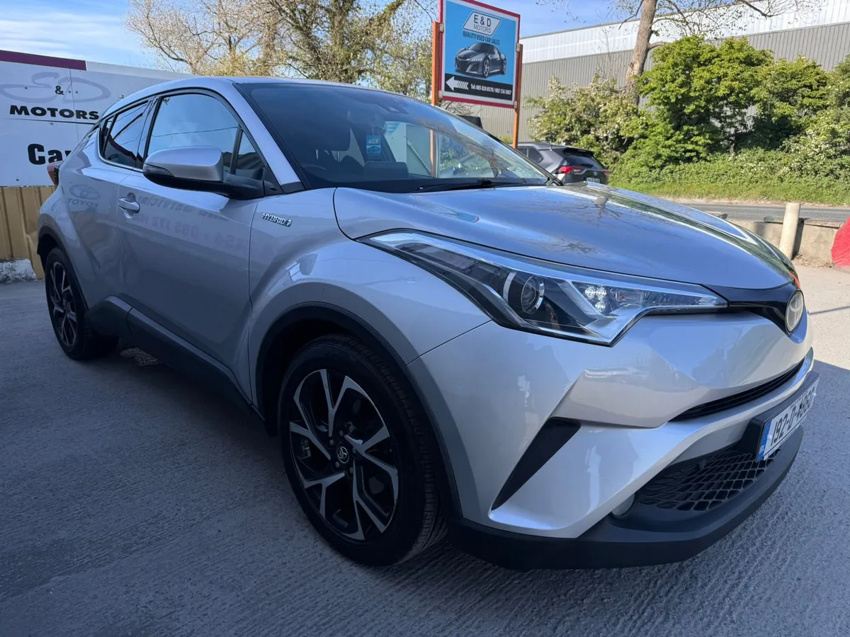 192 Toyota C-HR  1.8 HYBRID SPORT Warranty - Image 2