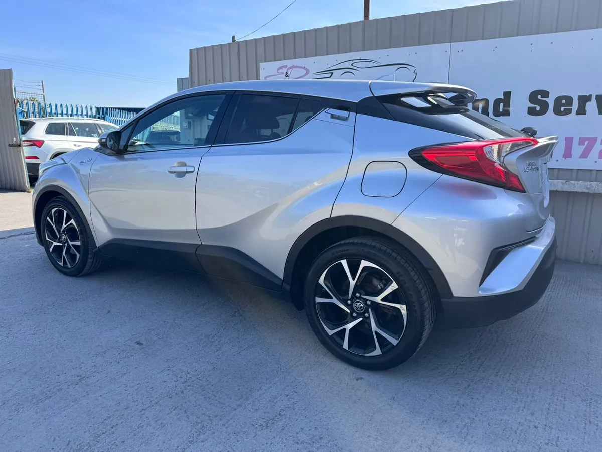 192 Toyota C-HR  1.8 HYBRID SPORT Warranty - Image 4