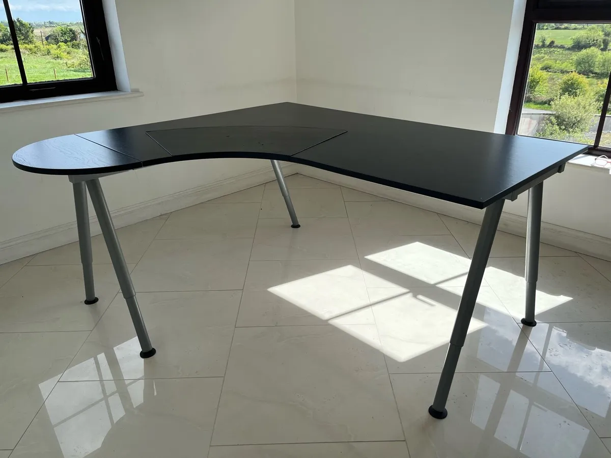 Office Desk - Image 3
