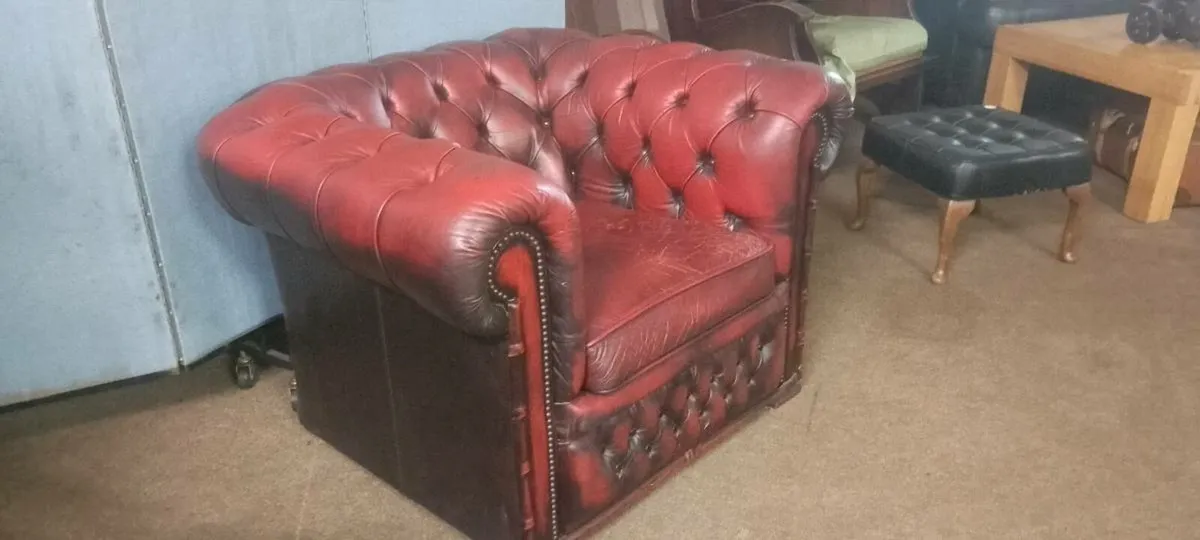Red Leather Chesterfield Club Armchair - Image 3