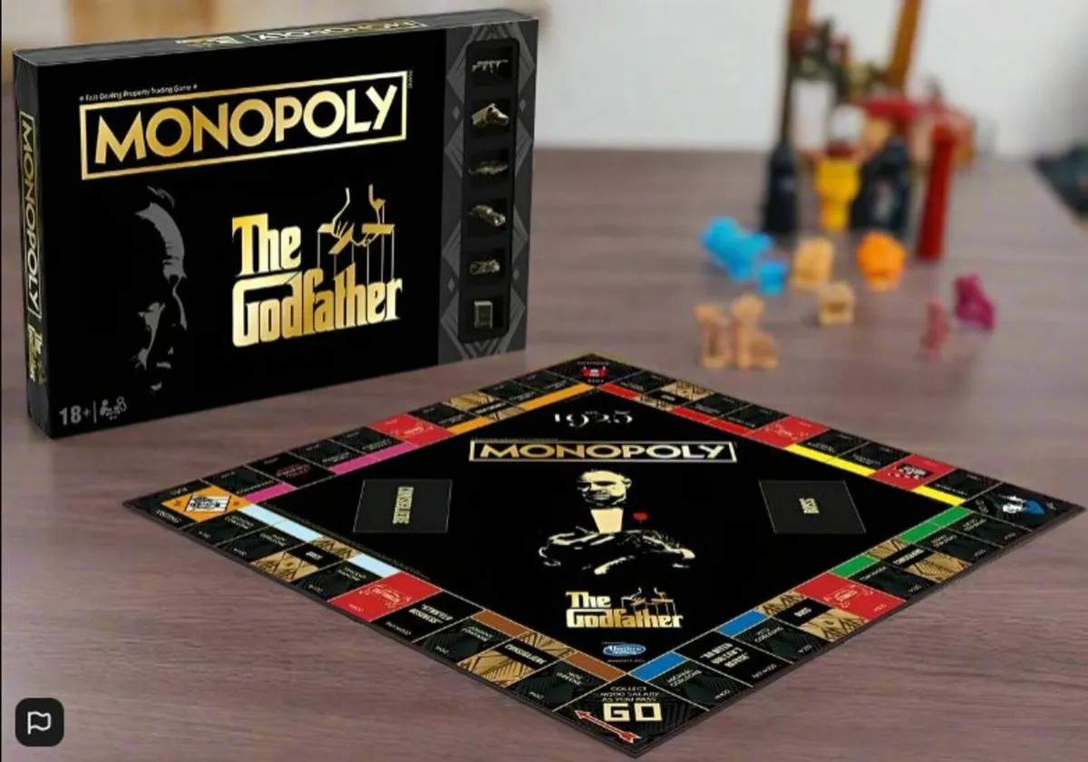 Monopoly The Godfather Family Board Game - Image 4